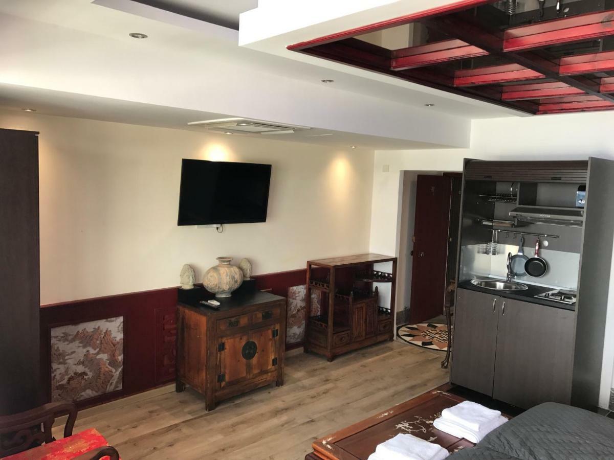 Buddha Suites Paphos Exteriör bild